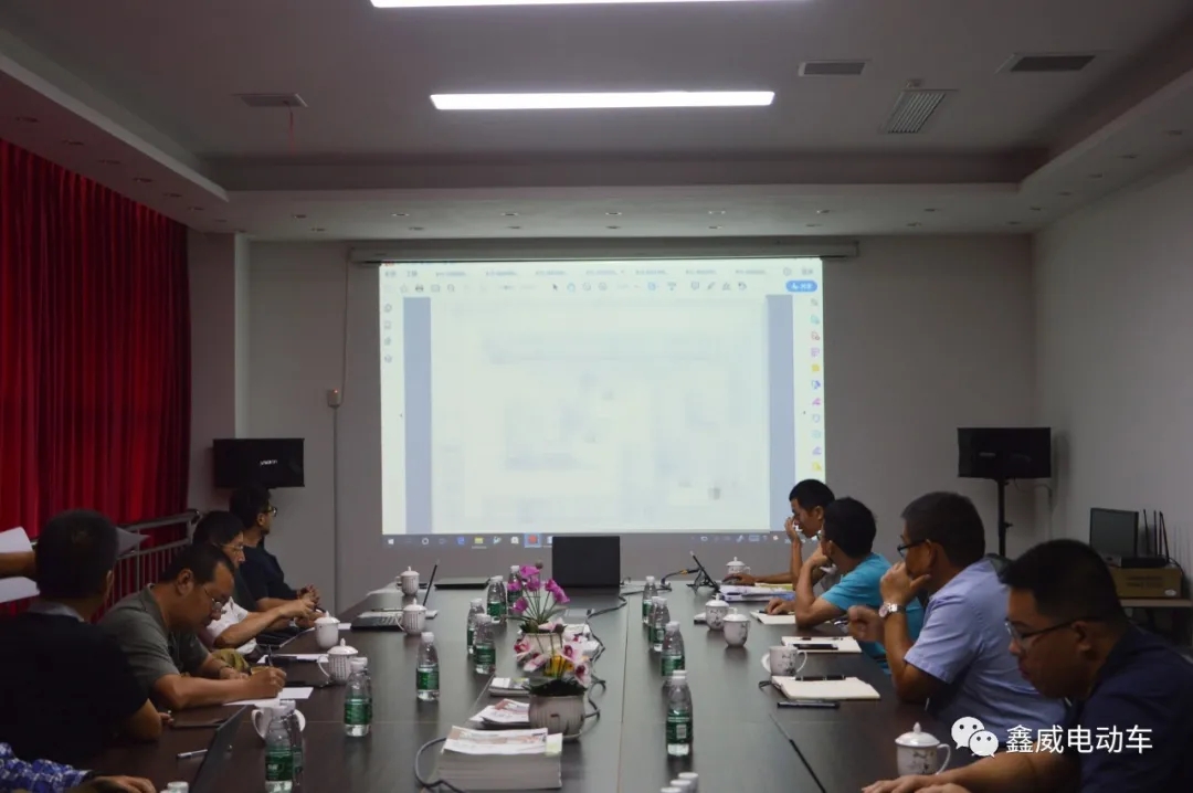 热烈欢迎中国科学院高能物理研究所专家对中微子实验地下交通支洞运输车进行现场评审会！(图5)