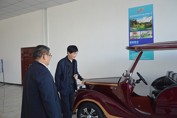  热烈欢迎新乡经济开发区领导来我公司参观考察(图8)