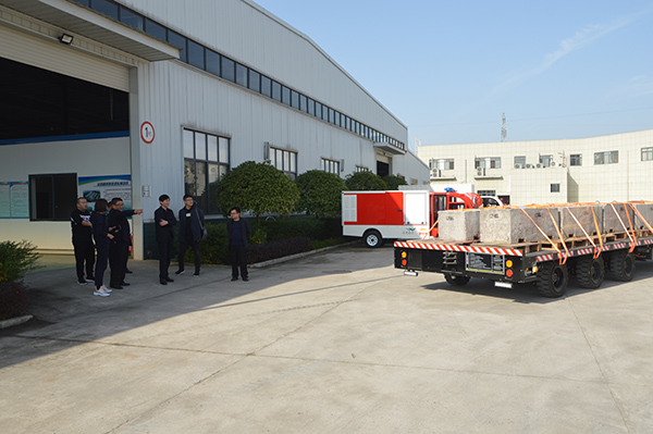  热烈欢迎新乡经济开发区领导来我公司参观考察(图10)